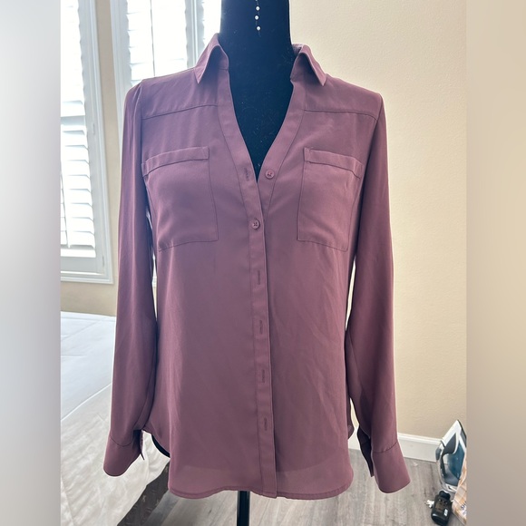 Dress up for work or pair w a pair of jeans. - Picture 2 of 3